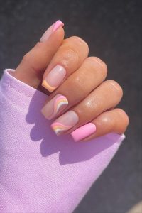 45 Elegant spring abstract nails and swirl nails to try - Lily Fashion Style