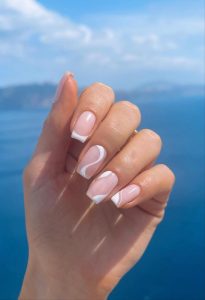 45 Elegant spring abstract nails and swirl nails to try - Lily Fashion Style