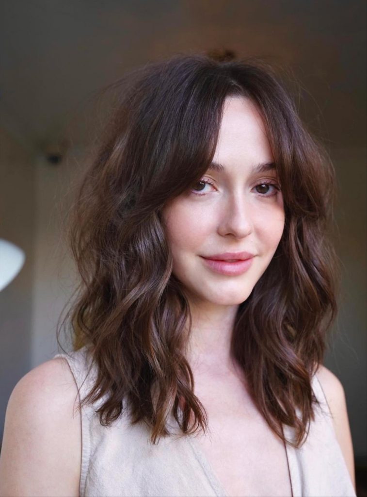 Best shaggy lob haircuts with bangs for cool girls