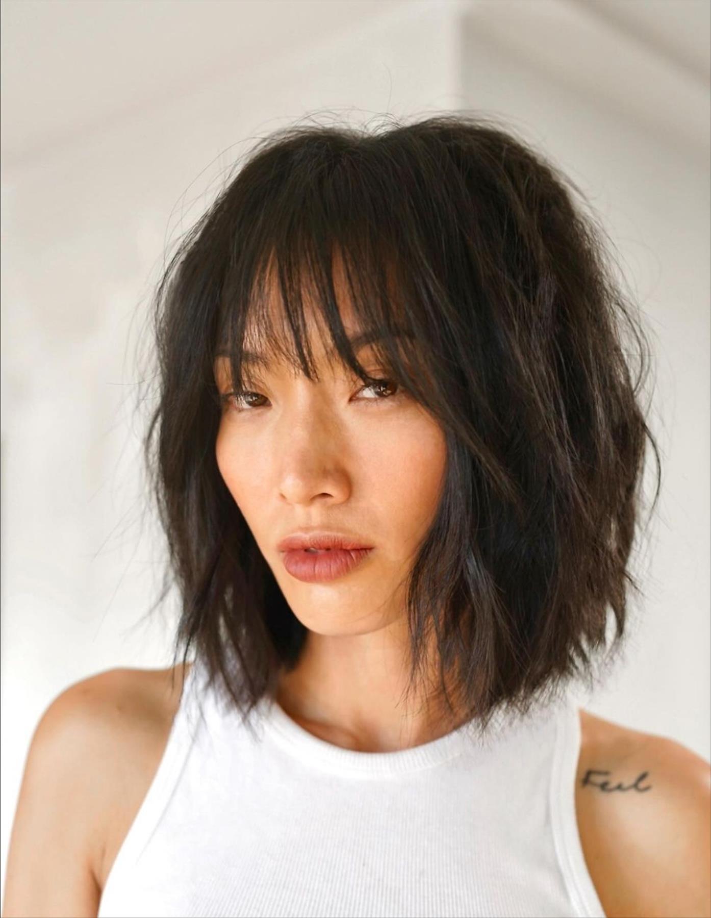 43 Best shaggy lob haircuts with bangs for cool girls - Lily Fashion Style