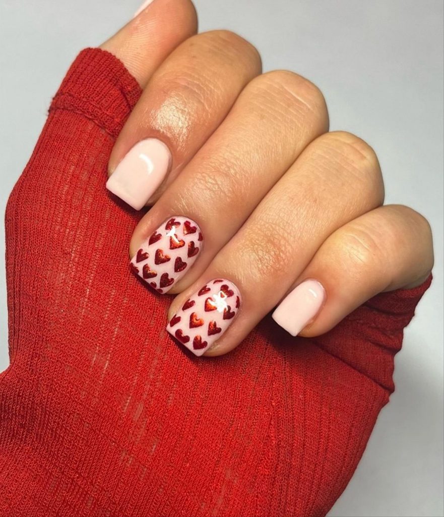 Pretty Valentine's Day nails with short square nail shape