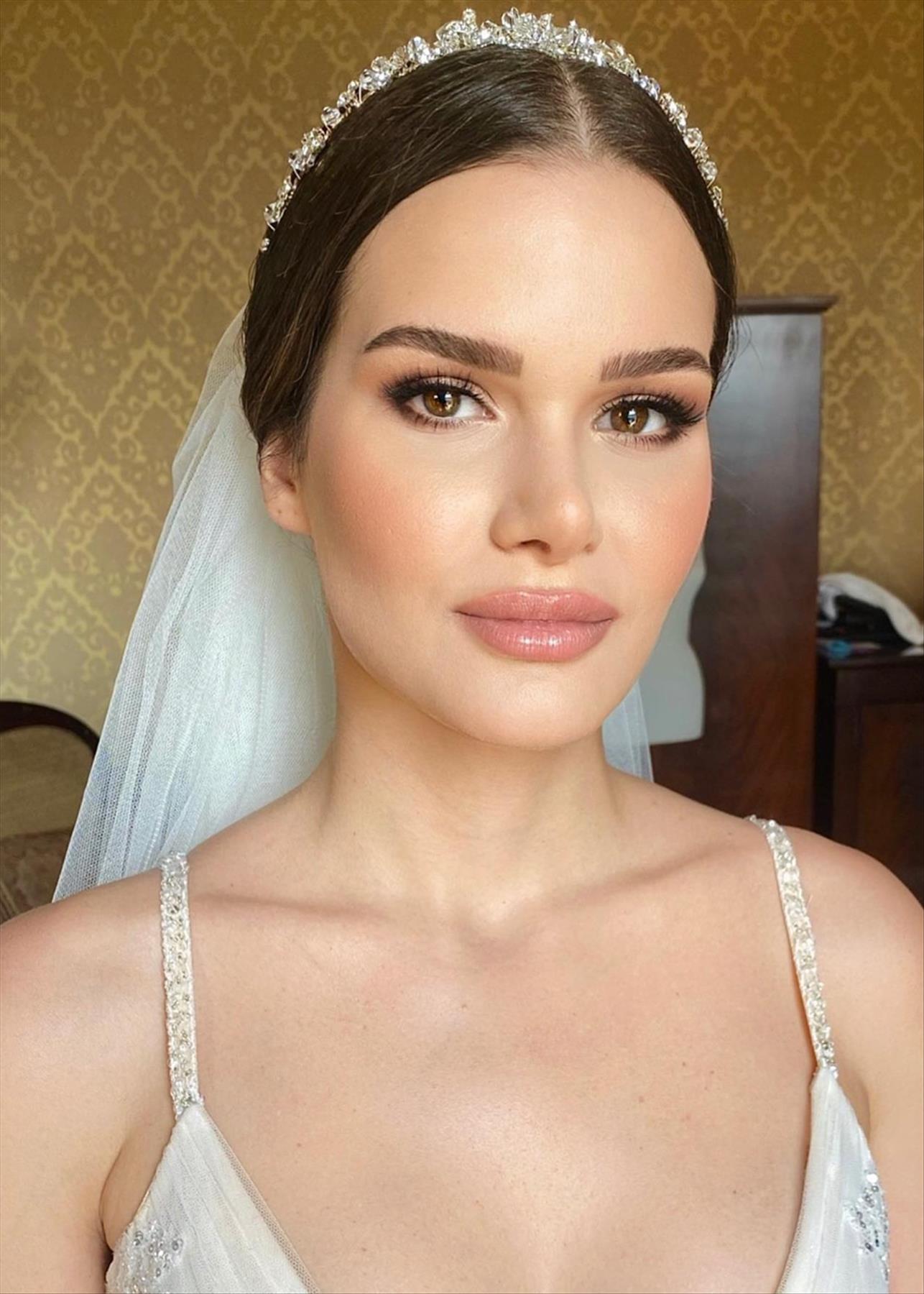 Stunning bridal makeup looks to brighten your Big Day