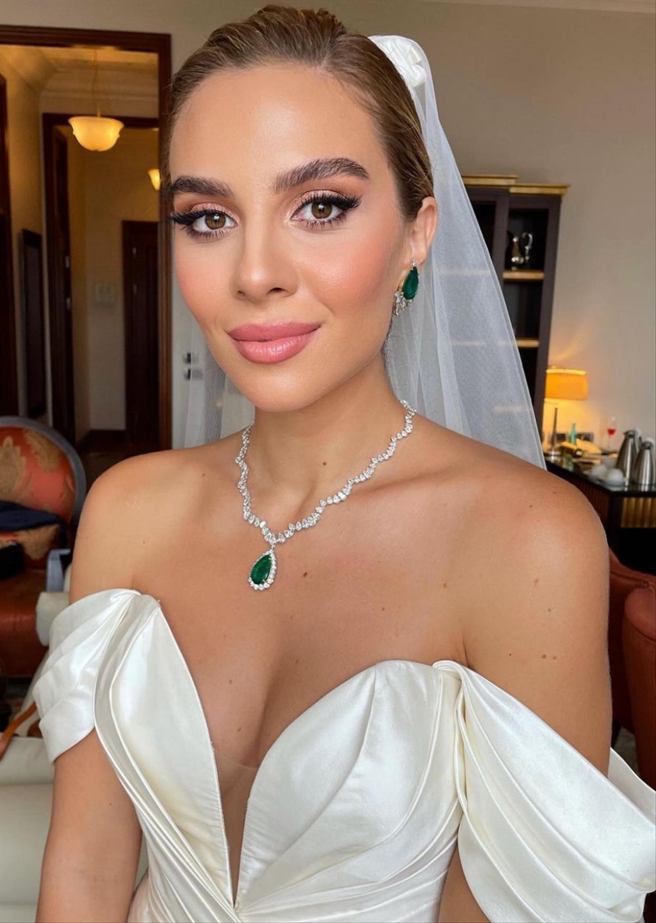 Stunning bridal makeup looks to brighten your Big Day